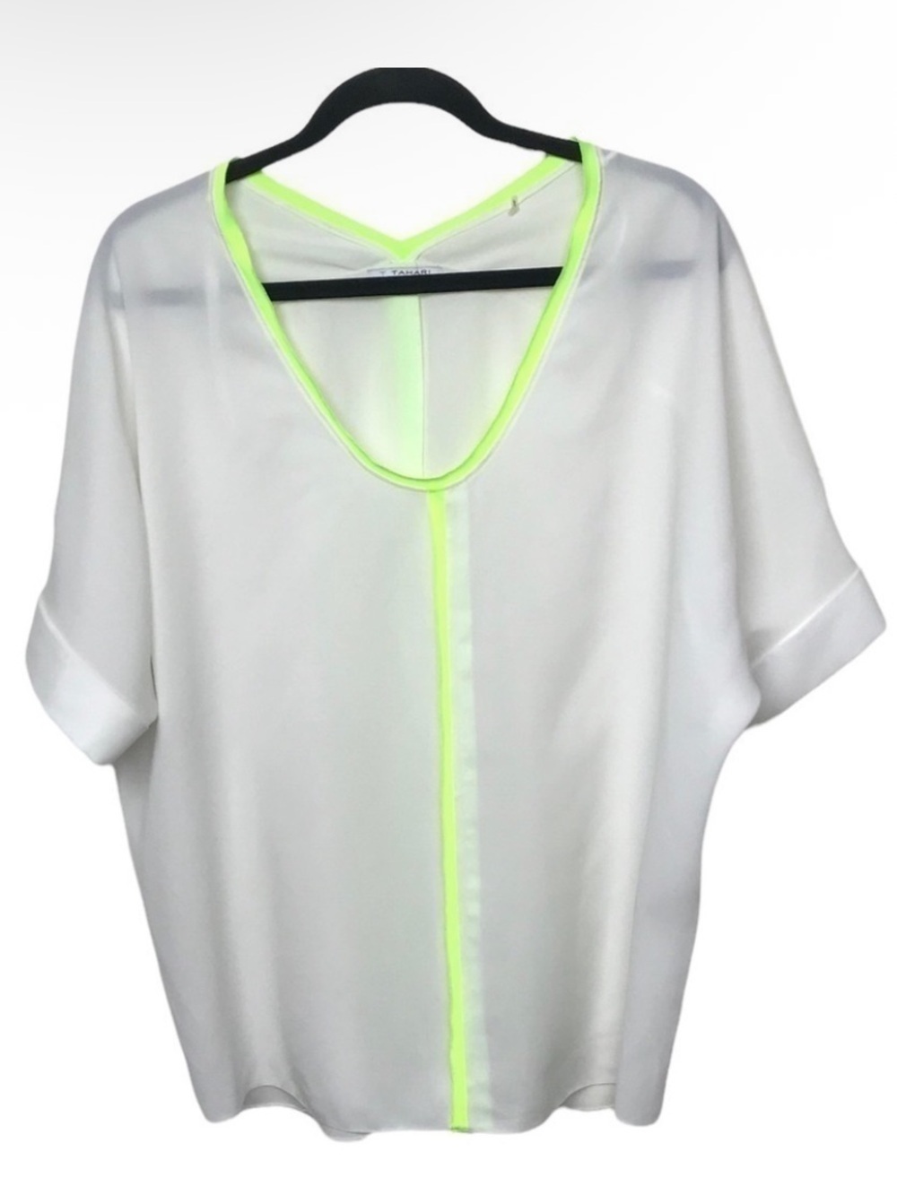 T Tahari White Oversized V Neck Short Sleeve Blouse With Neon Green Trim Small